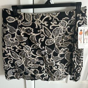 Patterned New Wrap Style Skort Size 16